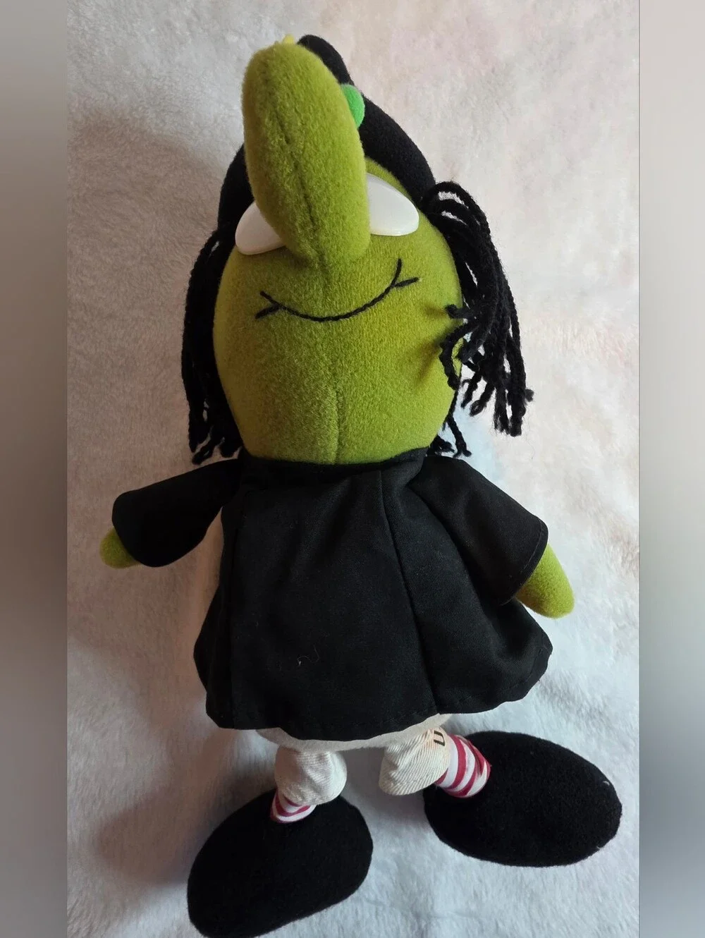 1989 Wallace Berrie Witch Plush Doll Green Halloween 12